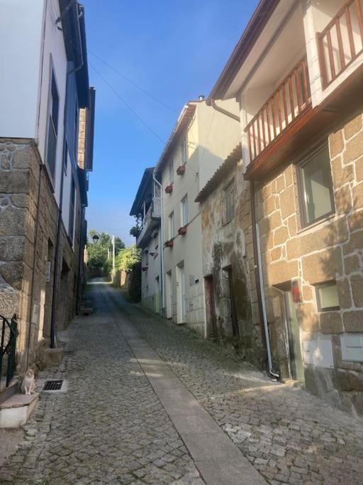 瓦泽拉Casa Alem Da Ponte别墅 外观 照片